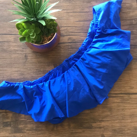 Trina Turk Other - Trina Turk Bikini Top 😍🕶